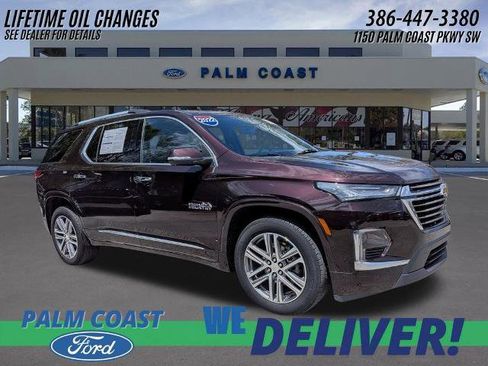 Used 2022 Chevrolet Traverse High Country FWD image 1