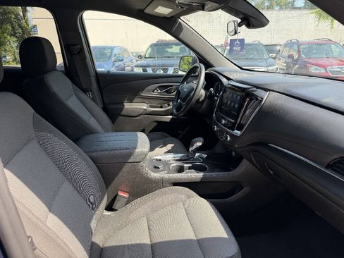 Used 2023 Chevrolet Traverse LT AWD/4WD image 16