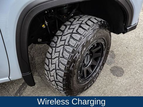 Used 2025 GMC Sierra 1500 AT4 w/ AT4 Premium Package image 44