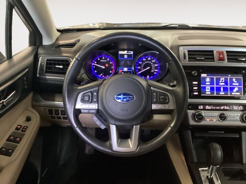 Used 2017 Subaru Outback 2.5i Limited AWD/4WD image 12