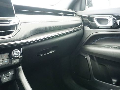 New 2026 Jeep Compass Limited image 34