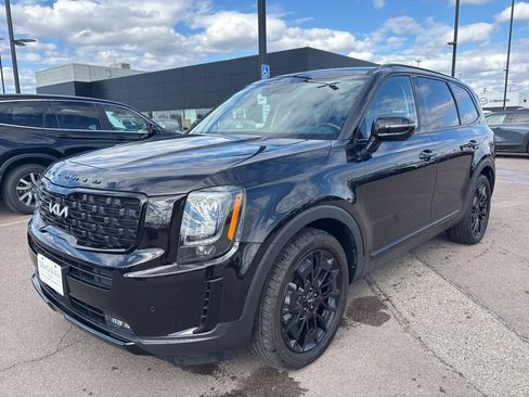 Used 2022 Kia Telluride SX w/ SX Prestige Package AWD/4WD image 1