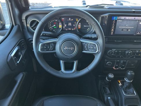 Used 2024 Jeep Wrangler Sahara 4xe image 15
