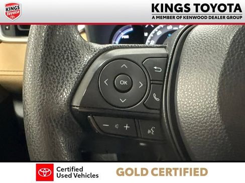 Certified 2025 Toyota RAV4 LE AWD/4WD image 17