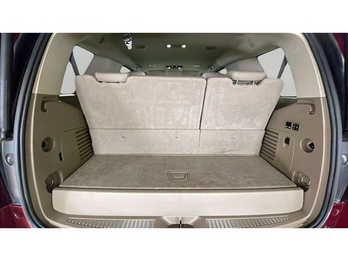 Used 2020 Chevrolet Tahoe LT w/ Luxury Package AWD/4WD image 17