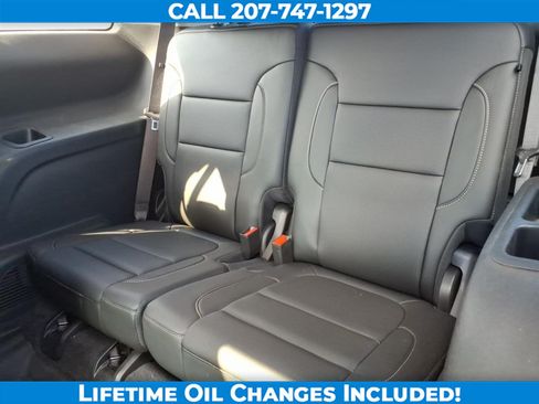 Used 2021 GMC Acadia SLT w/ Technology Package AWD/4WD image 17