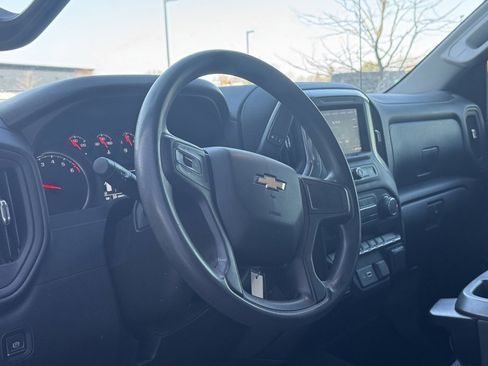 Used 2021 Chevrolet Silverado 1500 Custom image 19