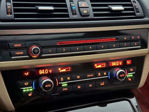 Used 2014 BMW 535i xDrive Sedan image 33