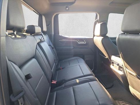 Used 2022 GMC Sierra 1500 Elevation w/ Elevation Premium Package image 17
