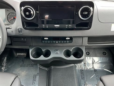 New 2026 Mercedes-Benz Sprinter 2500 image 13