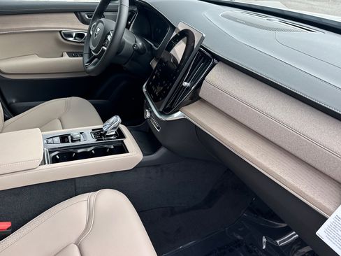 New 2026 Volvo XC90 B6 Plus image 14