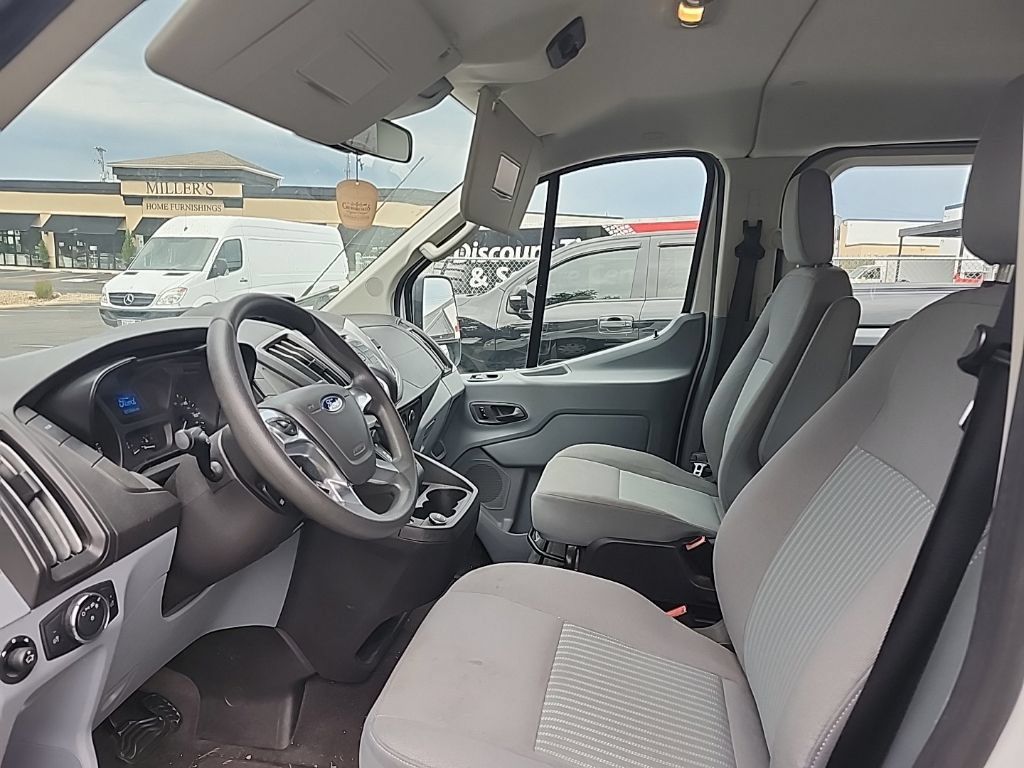 Used 2017 Ford Transit 350 XLT RWD image 2