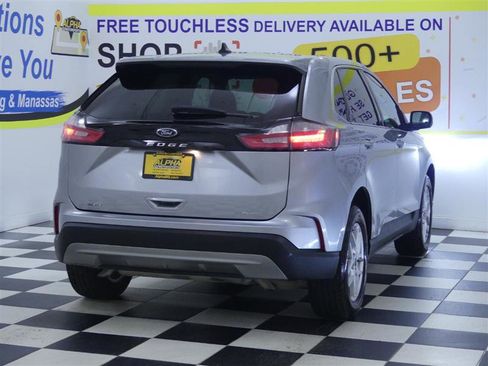 Used 2023 Ford Edge SEL image 6