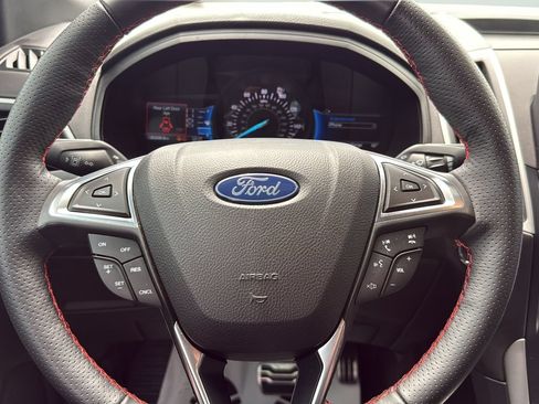Certified 2023 Ford Edge ST-Line AWD/4WD image 10
