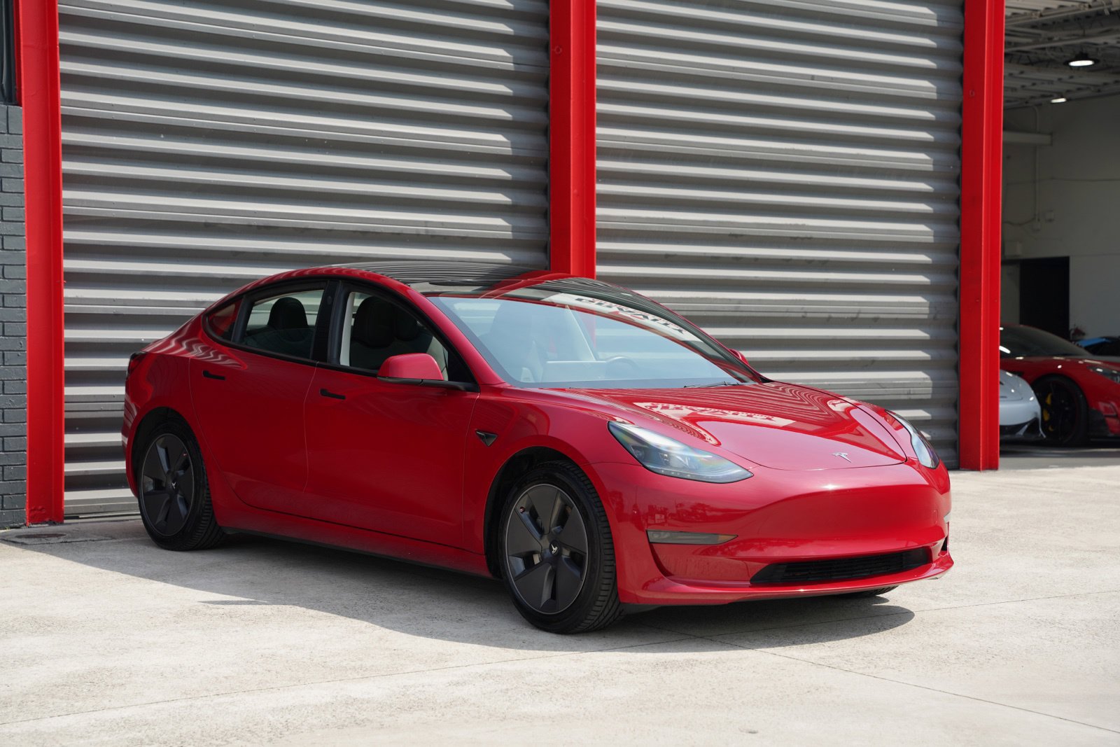 Used 2023 Tesla Model 3 Standard Range RWD image 3