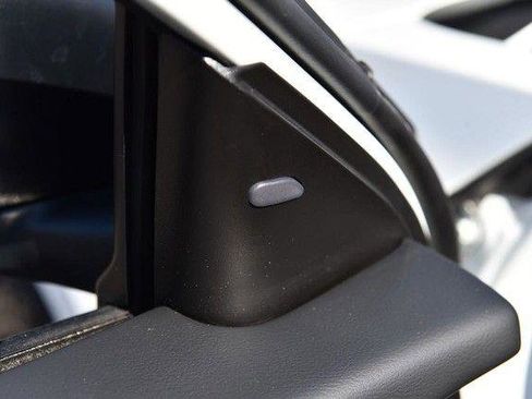 Used 2025 Nissan Altima 2.5 SV image 10