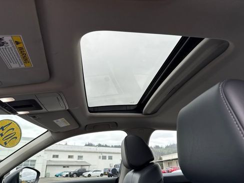 Used 2024 Honda Civic Touring image 27