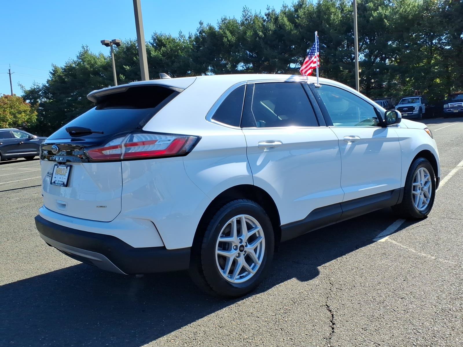 Used 2024 Ford Edge SEL AWD/4WD image 6
