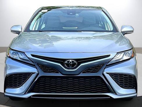 Used 2022 Toyota Camry XSE w/ Carpet Mat Package (TMS) FWD image 3