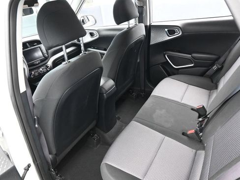 Used 2024 Kia Soul LX w/ Option Group 015 FWD image 31