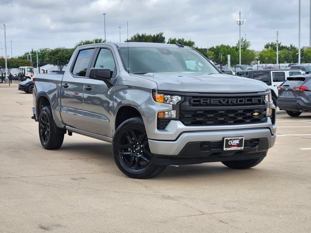 Used 2026 Chevrolet Silverado 1500 Custom RWD image 2