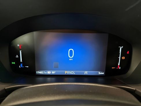 Used 2024 Ford Escape ST-Line w/ Tech Pack #1 AWD/4WD image 21