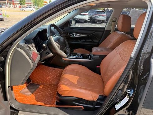 Used 2018 INFINITI Q70 L 3.7 AWD/4WD image 13