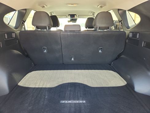 Used 2023 Hyundai Tucson Blue image 13