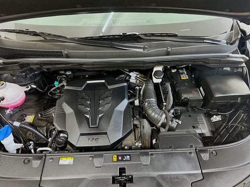 Used 2026 Kia Carnival FWD image 34
