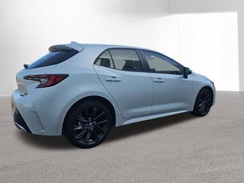 Used 2023 Toyota Corolla XSE FWD image 3