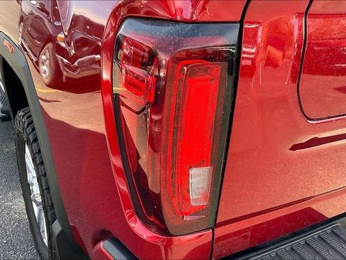 Used 2023 GMC Sierra 2500 Denali w/ Denali Ultimate Package AWD/4WD image 32