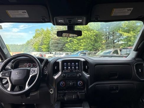 Used 2021 Chevrolet Silverado 1500 LT Trail Boss w/ Convenience Package II AWD/4WD image 5