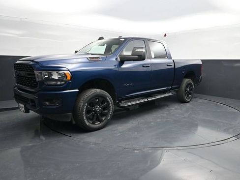 Used 2024 RAM 2500 Big Horn w/ Night Edition AWD/4WD image 4