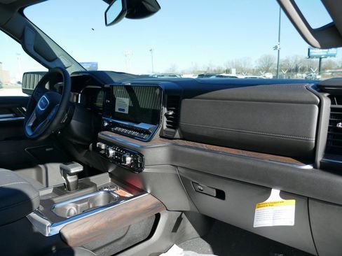 New 2026 GMC Sierra 1500 SLT w/ SLT Premium Plus Package image 12