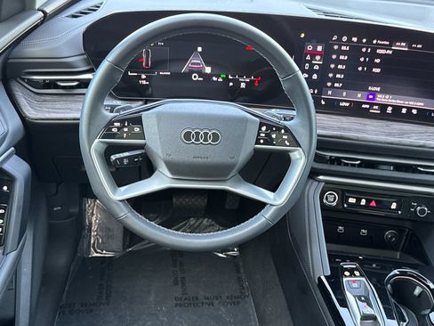 Used 2025 Audi Q5 Premium w/ Convenience Package AWD/4WD image 19