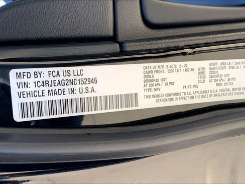 Used 2022 Jeep Grand Cherokee Laredo X RWD image 32