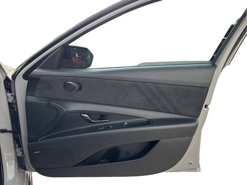 Used 2022 Hyundai Elantra N FWD image 40
