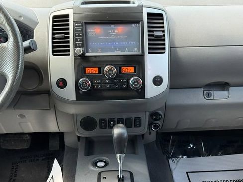 Used 2020 Nissan Frontier SV RWD image 14
