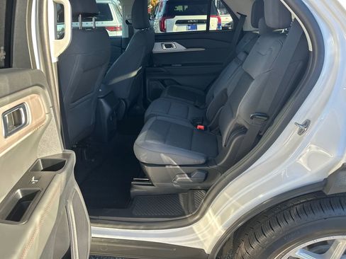 New 2025 Ford Explorer Active image 44