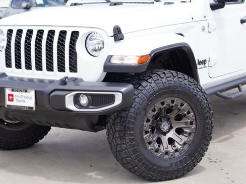 Used 2021 Jeep Gladiator Sport AWD/4WD image 5