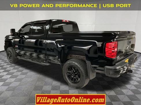 Used 2019 Chevrolet Silverado 2500 LT w/ Midnight Edition image 2