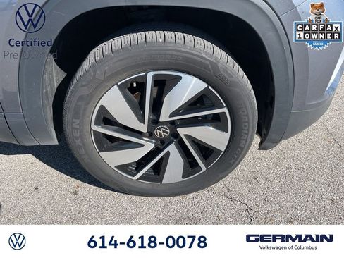 Used 2025 Volkswagen Atlas SE image 13