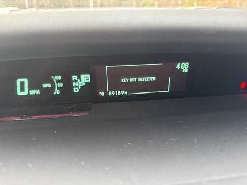 Used 2011 Toyota Prius Five image 3