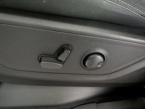 Certified 2025 RAM 1500 Big Horn AWD/4WD image 17