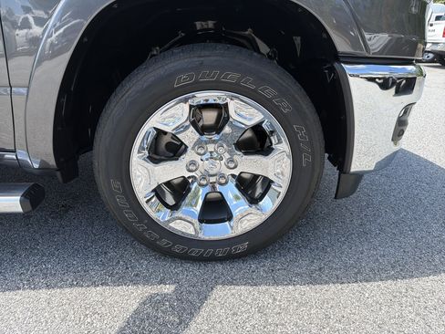 Used 2025 RAM 1500 Big Horn AWD/4WD image 14