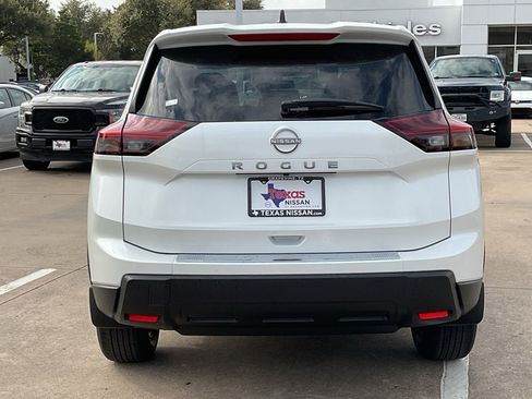 New 2026 Nissan Rogue SV image 6