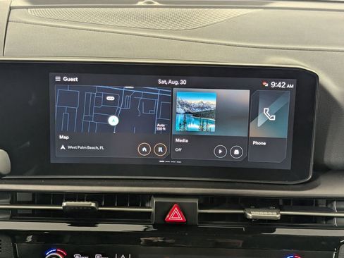 New 2026 Kia Sportage SX FWD image 19