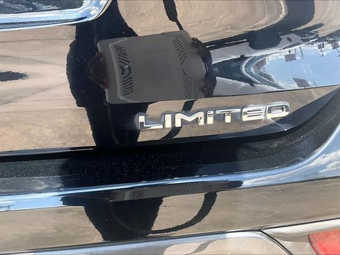 Used 2021 Toyota Highlander Limited AWD/4WD image 10