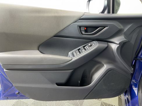 Used 2024 Subaru Crosstrek 2.0i Premium image 12