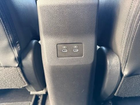 Used 2025 Nissan Kicks SR AWD/4WD image 25